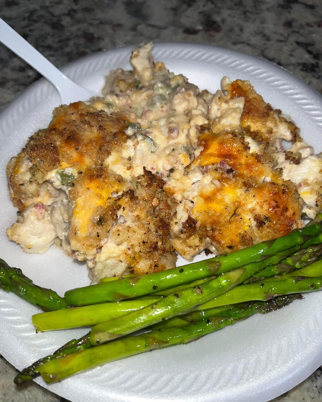 Sizzling Jalapeño Popper Chicken Casserole: A Spicy Twist on Comfort Food